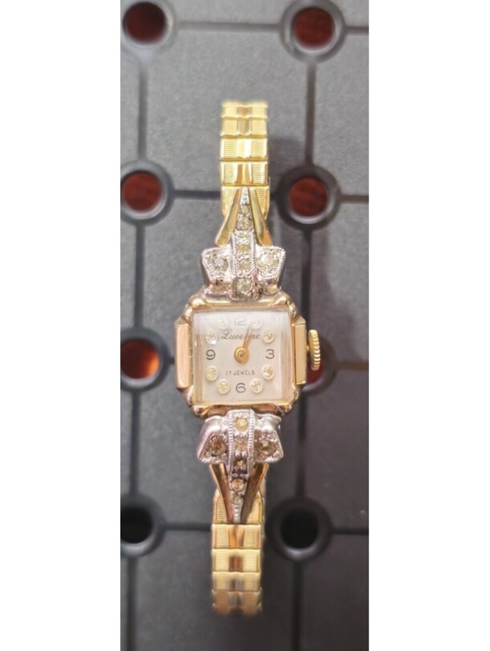 LUCERNE Ladies Wristwatch Fancy Bracelet 17 Jewels Vintage Swiss Made Watch Runs